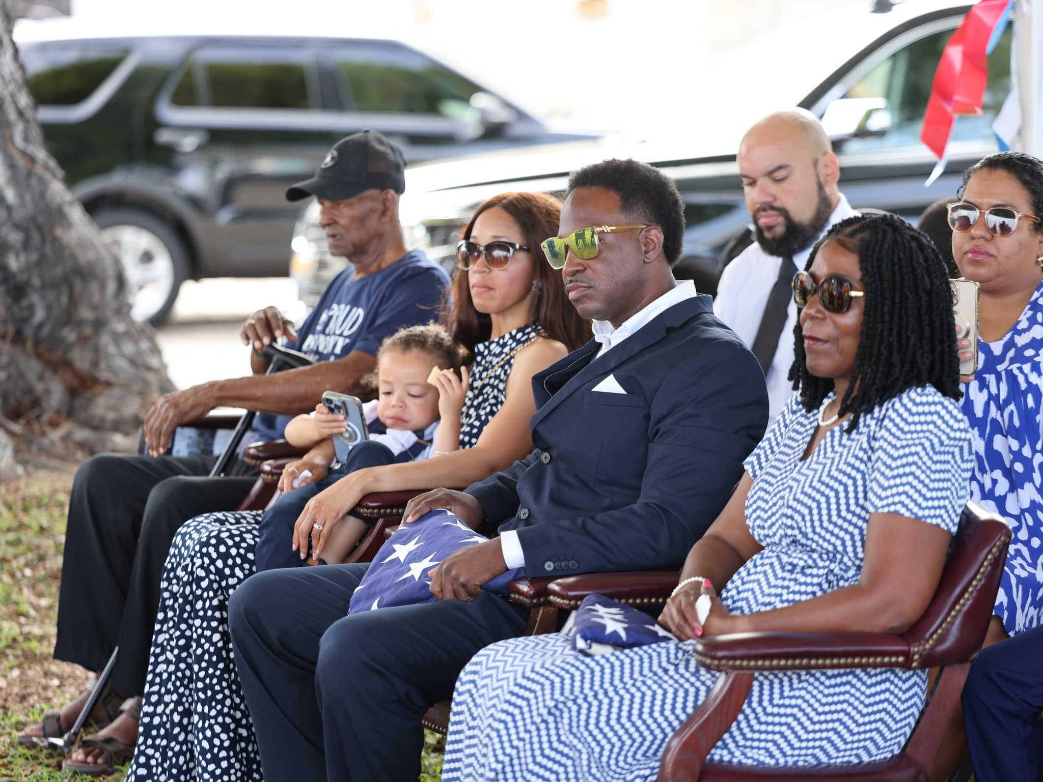 James DuParl, center, flanked by family members